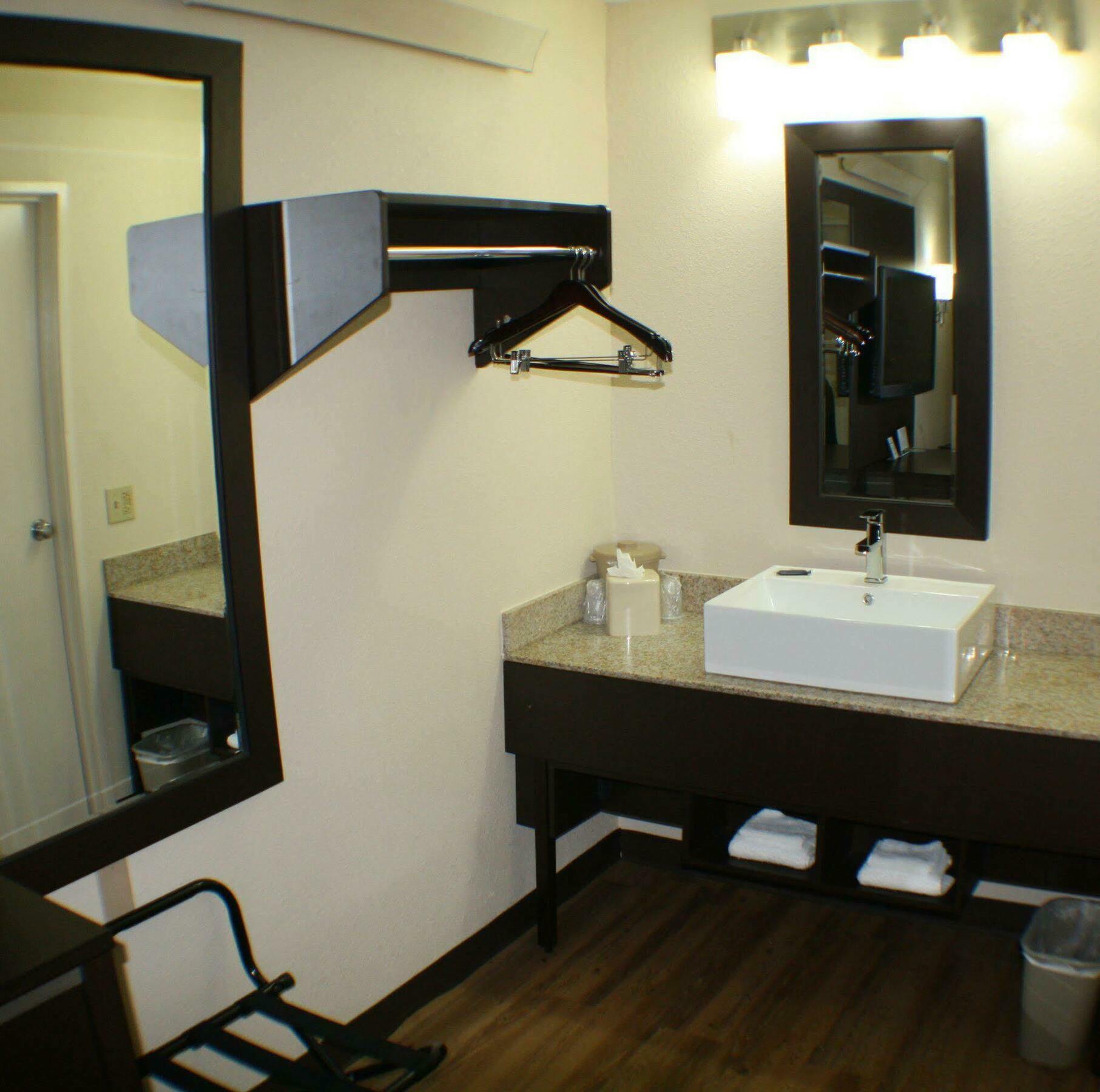 Red Roof Inn Plus+ Nashville Fairgrounds Dış mekan fotoğraf